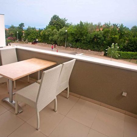 Apartments In Njivice/Insel Krk 13314 Екстериор снимка