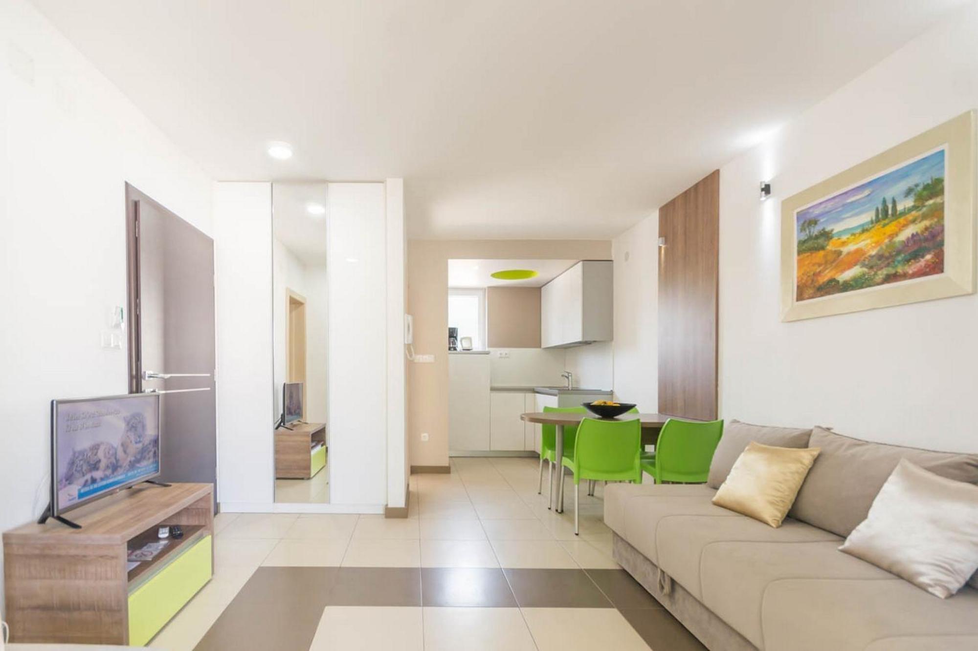 Apartments In Njivice/Insel Krk 13314 Екстериор снимка
